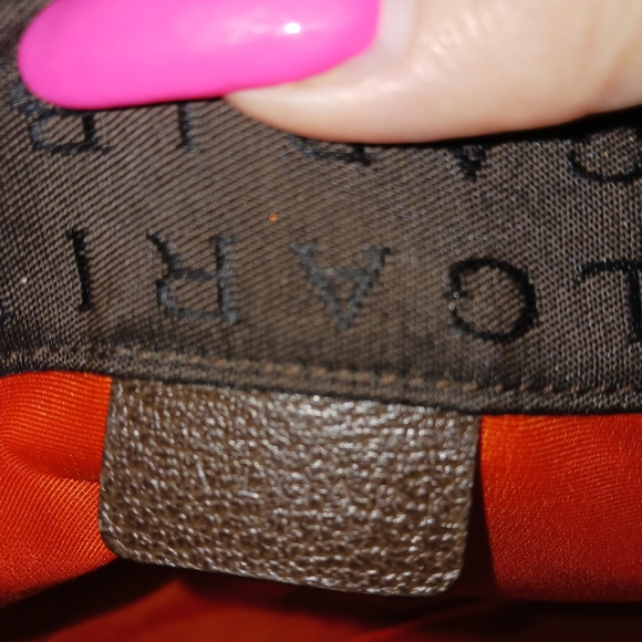 Bvlgari ....Genuine  Handbag. - Picture 9 of 10